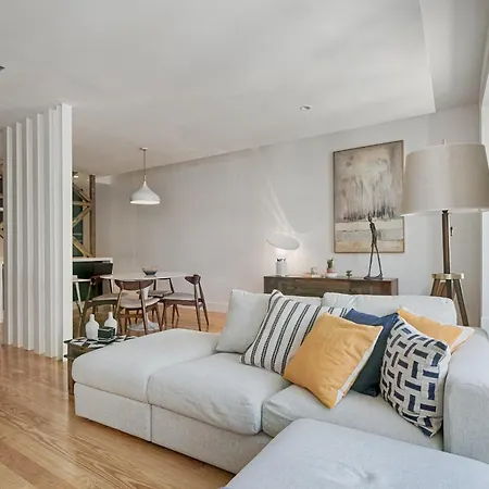 Apartment Deco Gem In Santa Catarina Lisbon