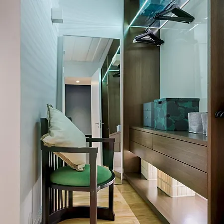 Deco Gem In Santa Catarina Apartment Lisbon